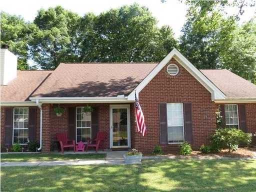 455 Bellview Dr - Photo 2 of 19