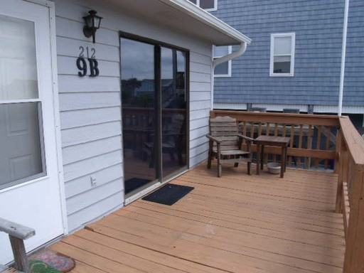 212 Oyster Ln - Photo 3 of 20