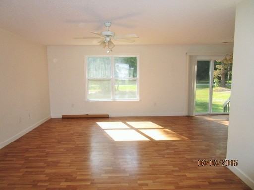 175 Riverwood Dr - Photo 2 of 13