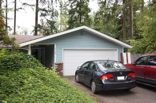 6720 Alder Glen Dr SE - Photo 2 of 12