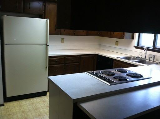 6720 Alder Glen Dr SE - Photo 3 of 12