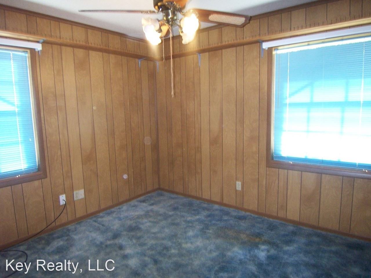 113 Allen St - Photo 3 of 6