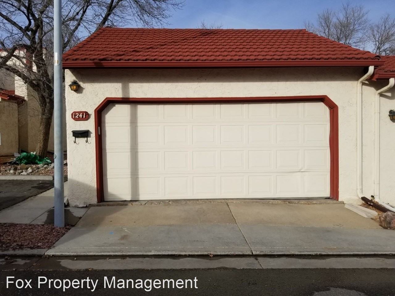1241 Madero St - Photo 2 of 29