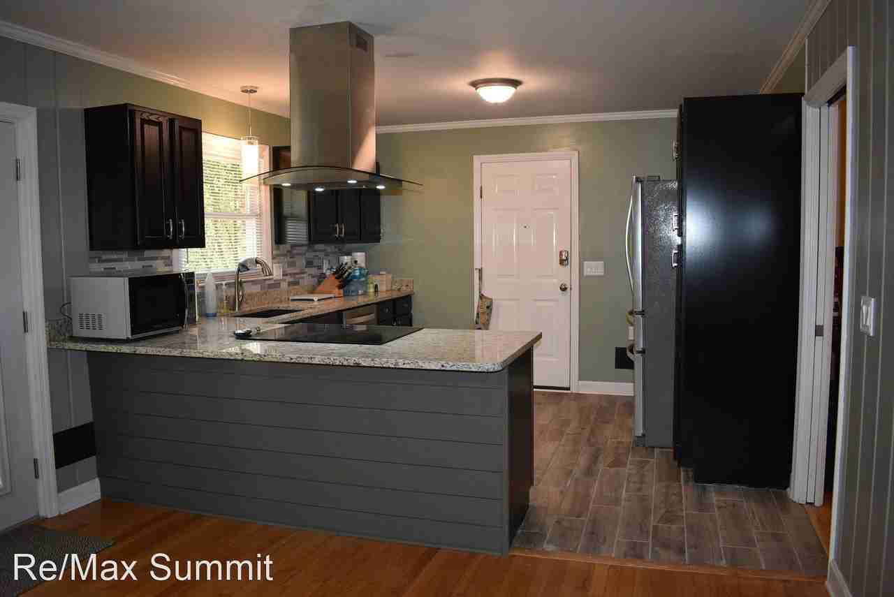 5450 Oakland Dr - Photo 3 of 19