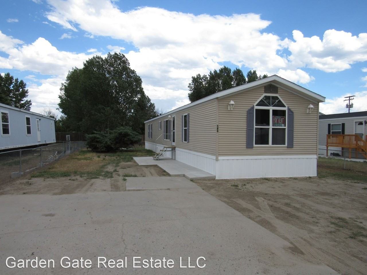 589 N 1st Ave - Photo 2 of 11