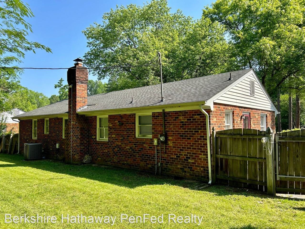 2024 Cedarhurst Dr - Photo 3 of 21