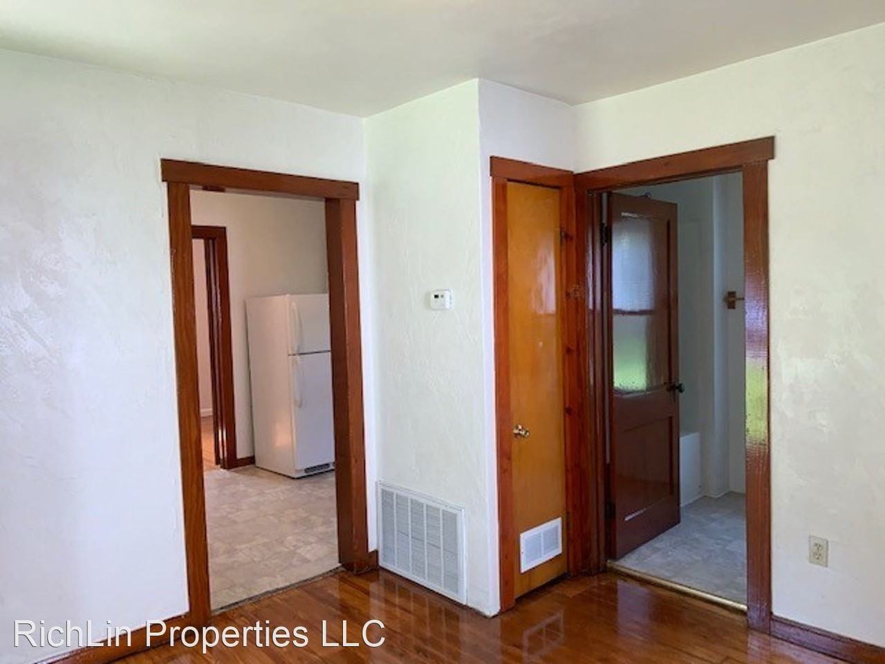 28 28 West Oak 28 West Oak - Photo 3 of 16