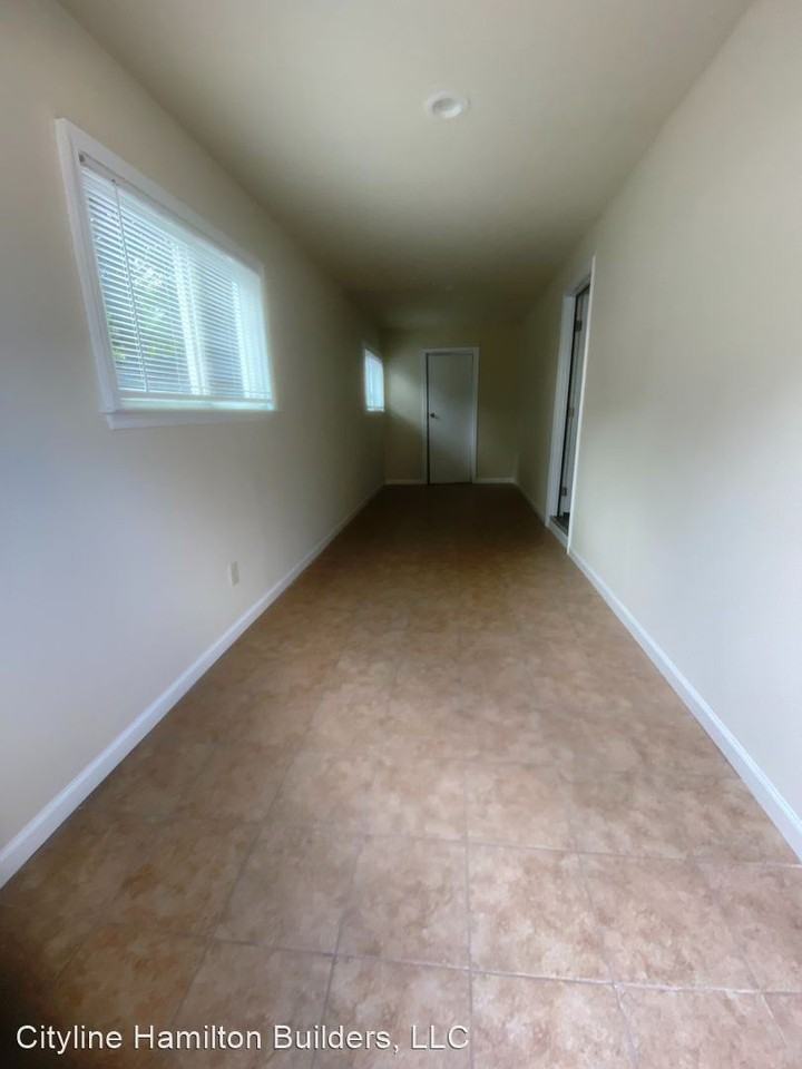 600 Sioux St - Photo 2 of 9