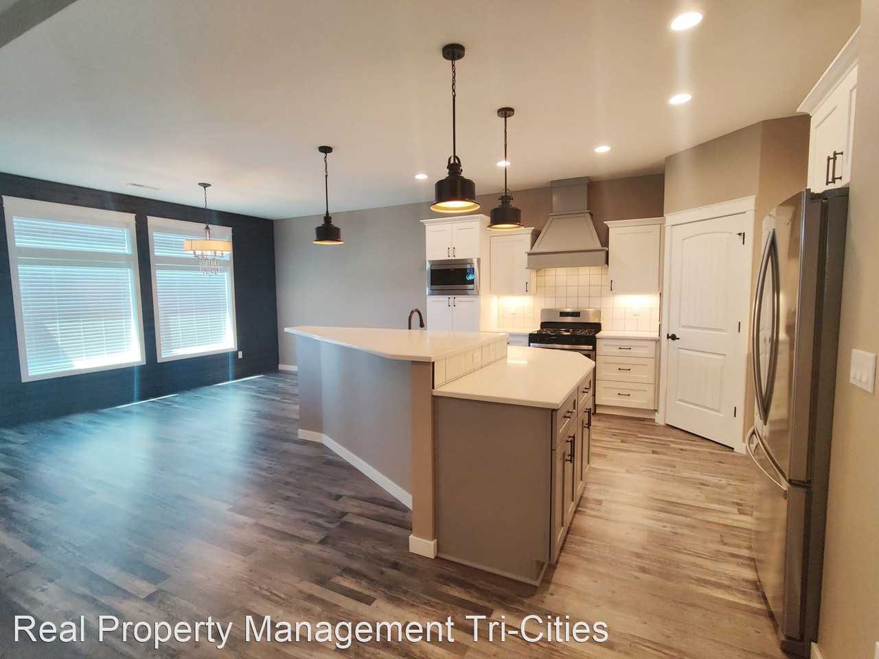 6855 Cyprus Loop - Photo 3 of 39