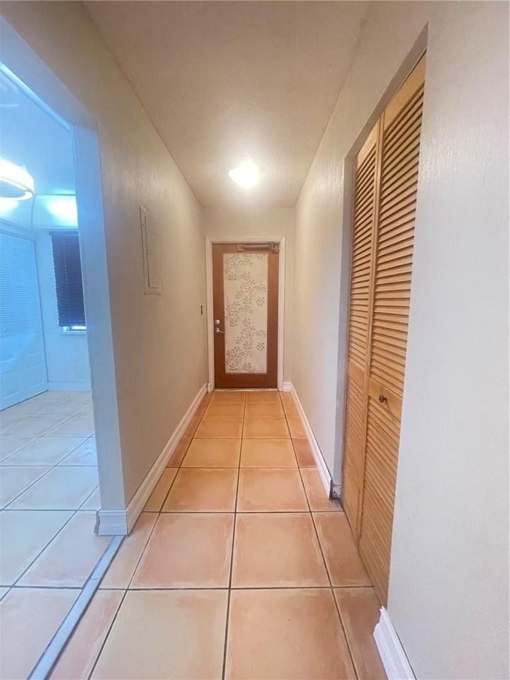 7608 Nw 18th St #403 - Photo 3 of 8