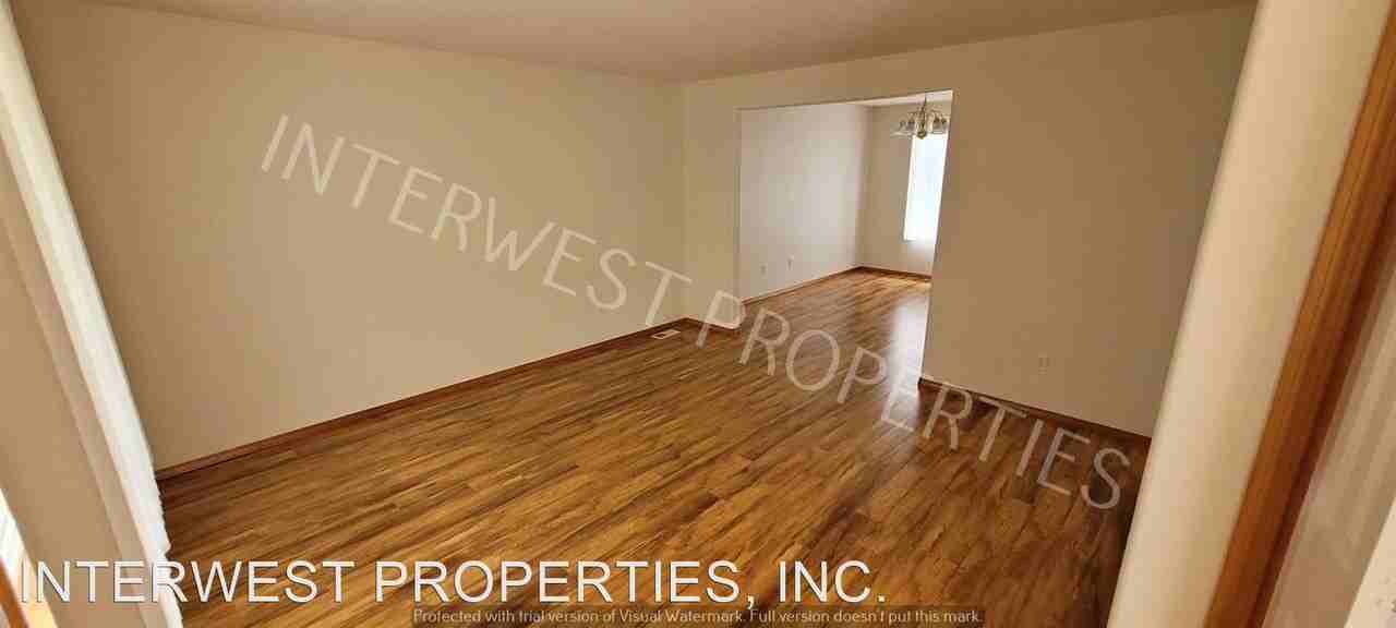 1804 Ne 12th St - Photo 2 of 39