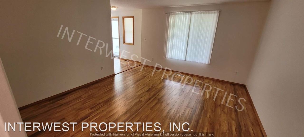 1804 Ne 12th St - Photo 3 of 39