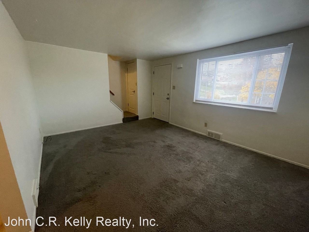 268, 270 Center Street - Photo 3 of 11