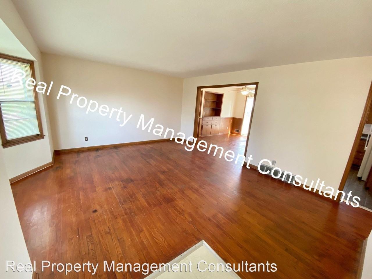 8103 E 66th Ter - Photo 2 of 16