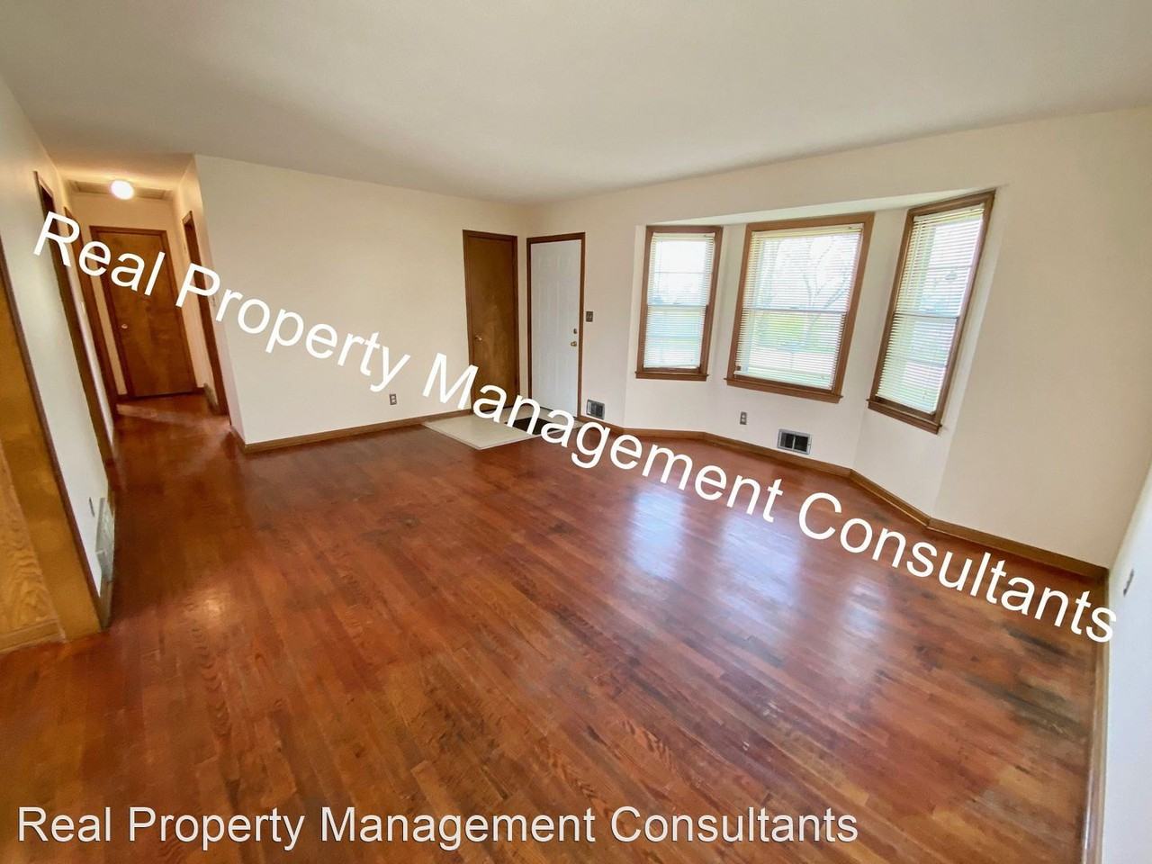 8103 E 66th Ter - Photo 3 of 16