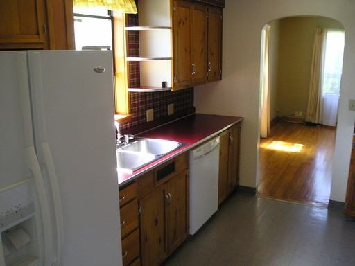 403 Murdock St - Photo 2 of 9
