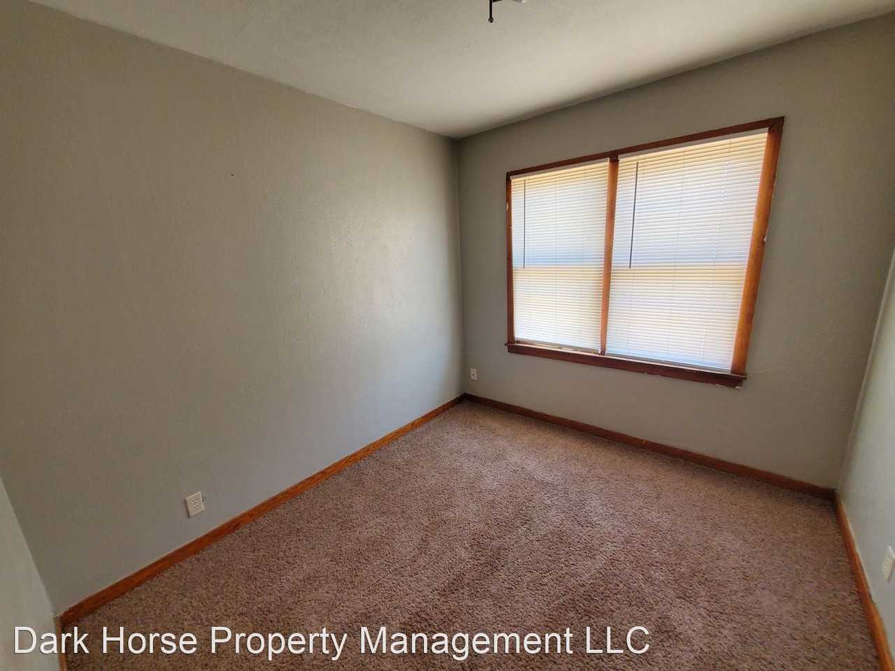 500 Doucette St - Photo 3 of 16