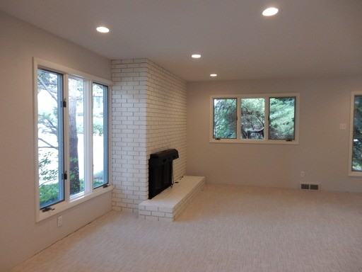 2102 Mariposa Ave - Photo 3 of 8