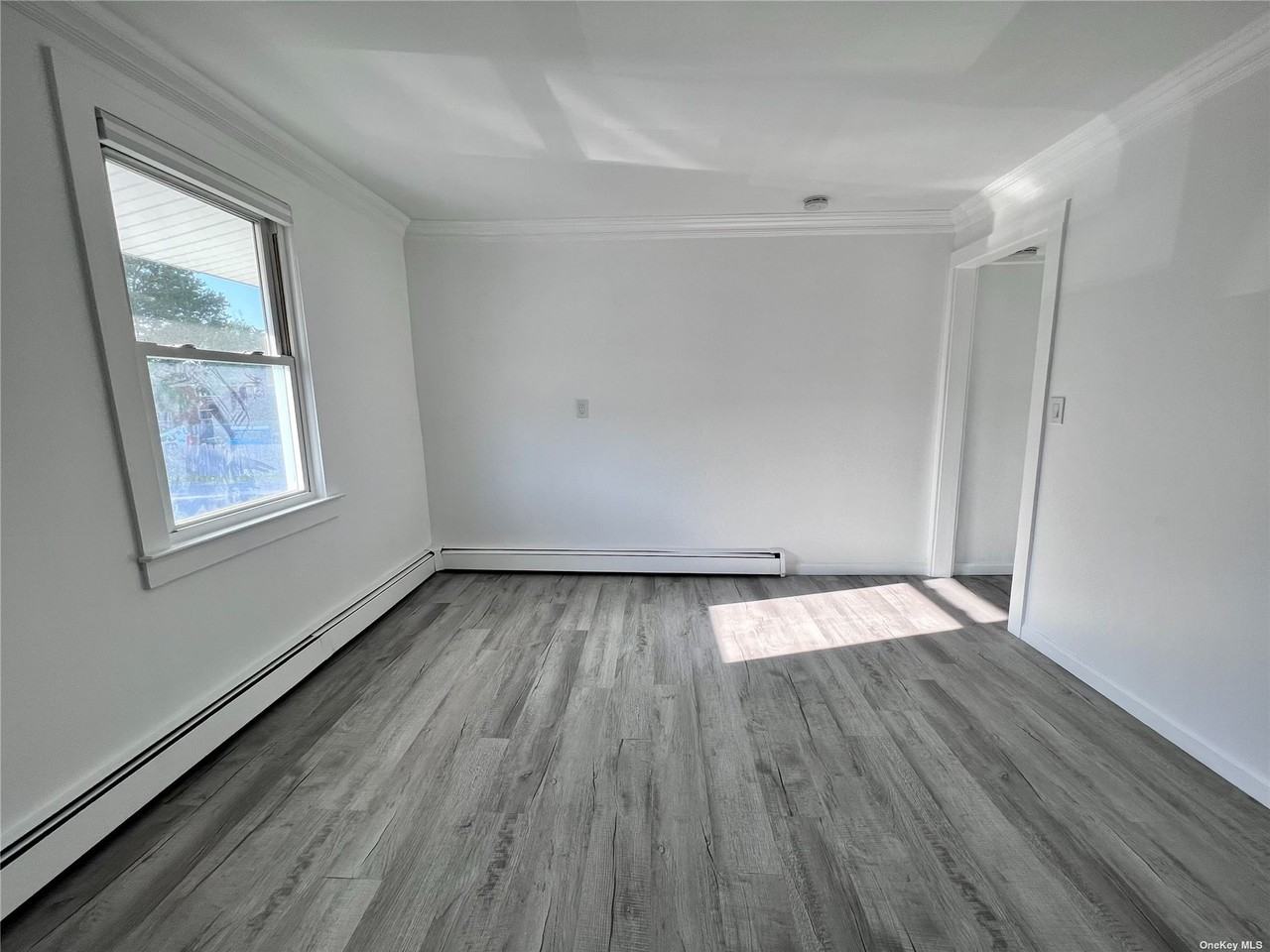 183 New York Ave ##3 - Photo 3 of 11