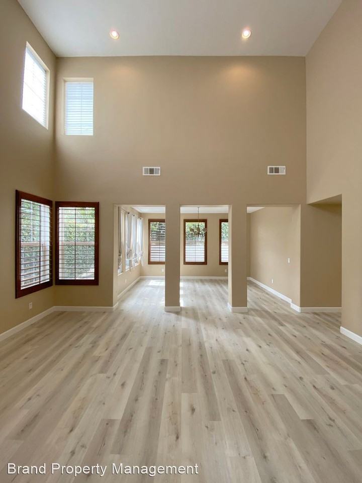 19199 Chandon Ln - Photo 3 of 37
