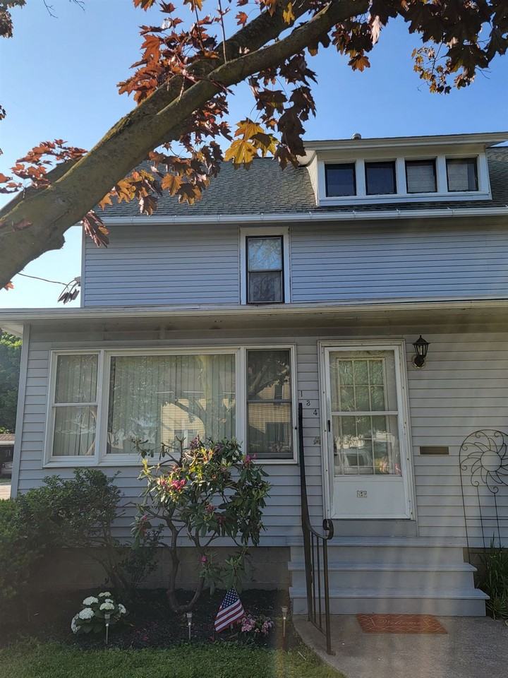 134 E Main St - Photo 2 of 19