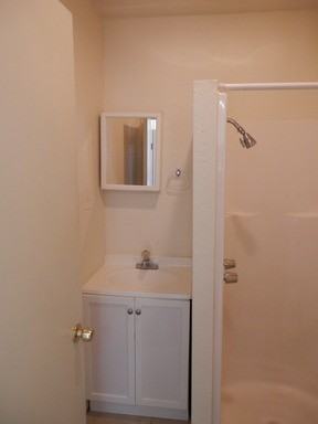 6822 Delta Ave #A - Photo 3 of 8