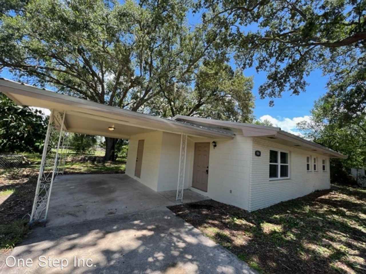 906 Spirit Lake Rd - Photo 2 of 17