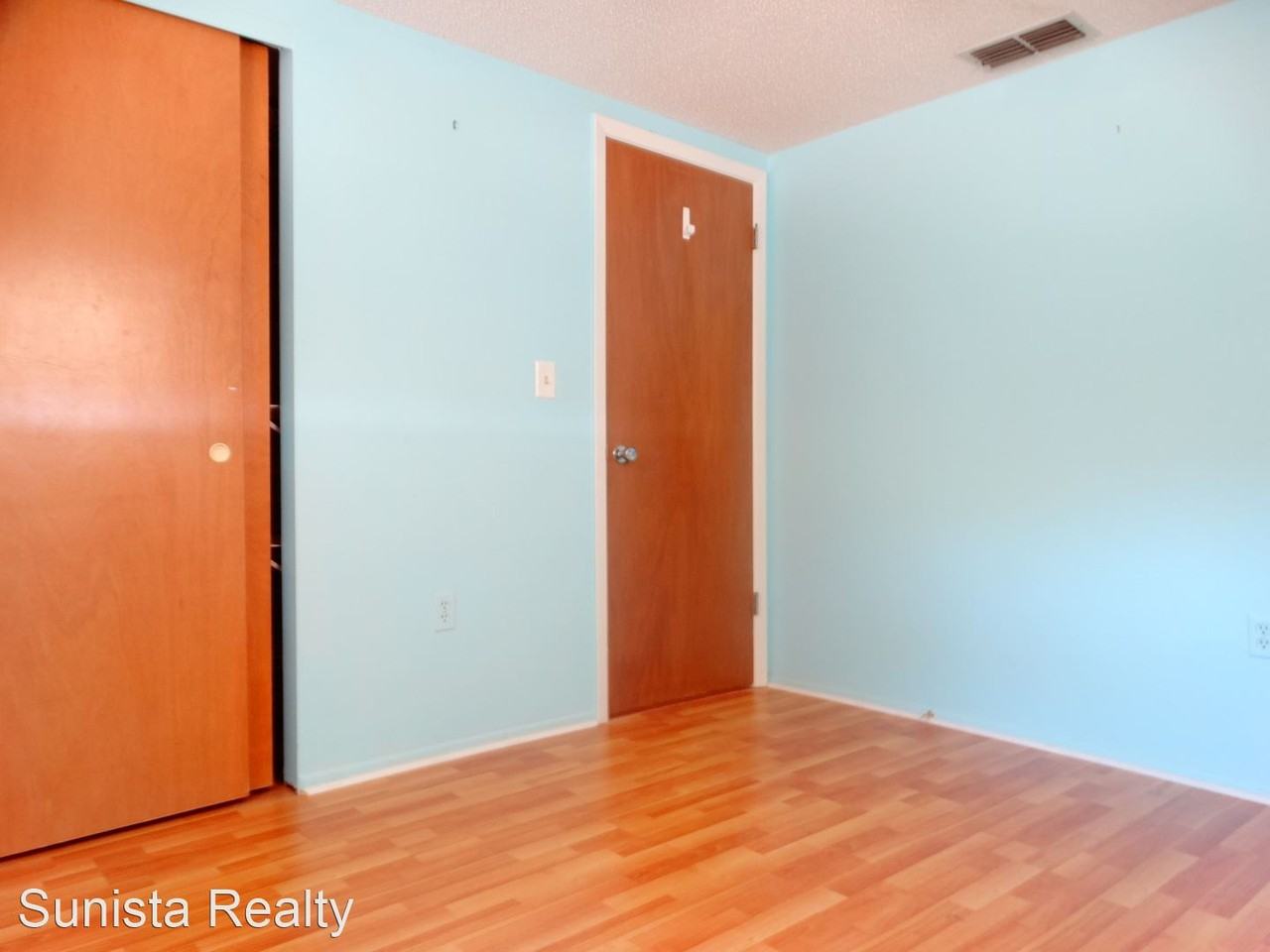 7732 Salt Ln - Photo 3 of 23