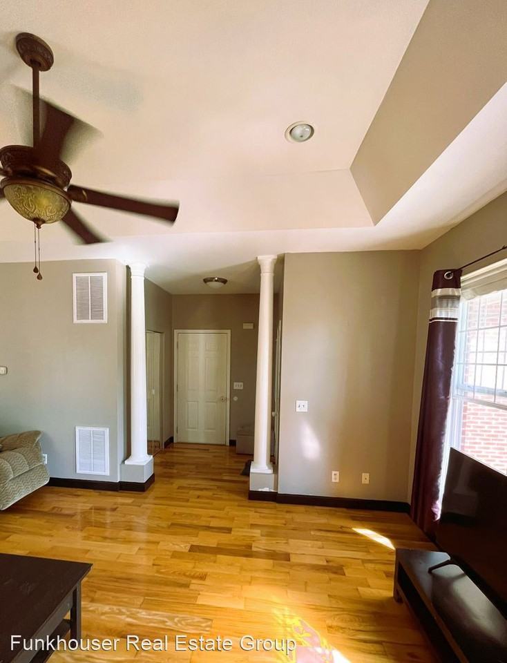 1956 Mount Crawford Ave - Photo 3 of 14