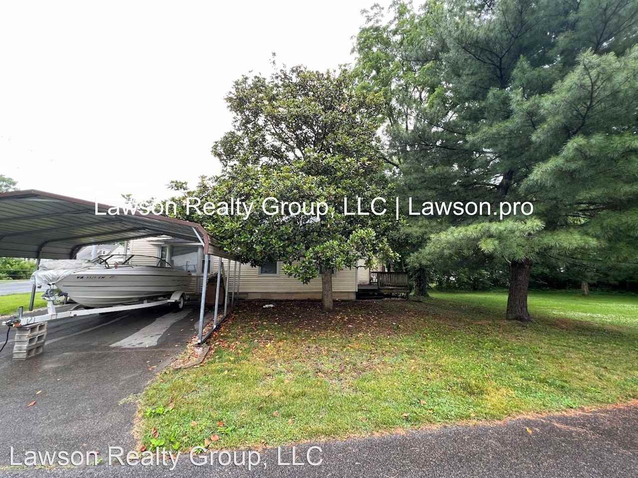 28 E 2nd St - Photo 3 of 36