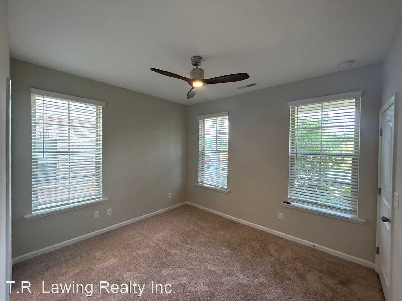 1010 Bexton St - Photo 2 of 16