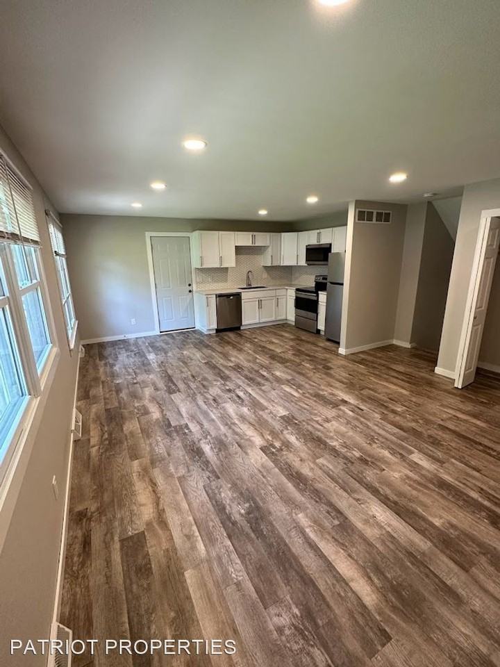 4810 Burma Rd - Photo 3 of 16