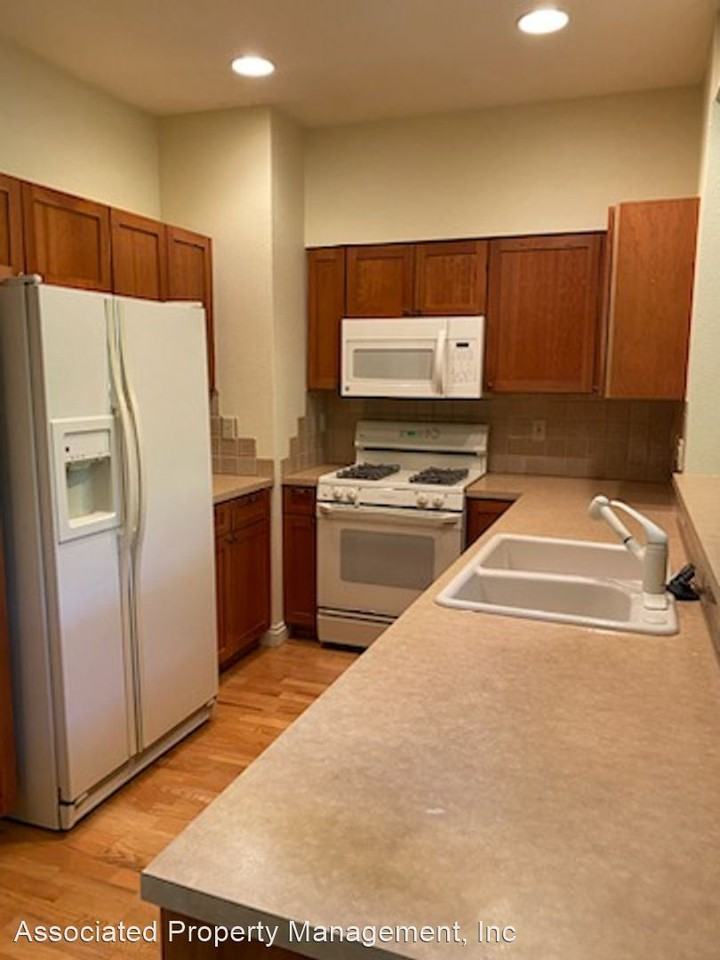 7785 Sw Matheny Dr - Photo 2 of 7