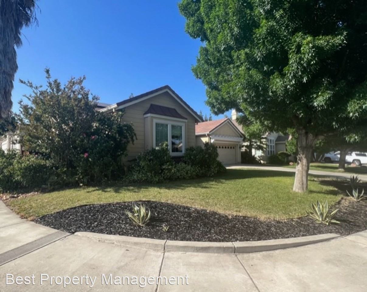 1839 Elizabeth Way - Photo 2 of 33