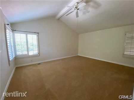 23652 Via Ortega - Photo 2 of 9