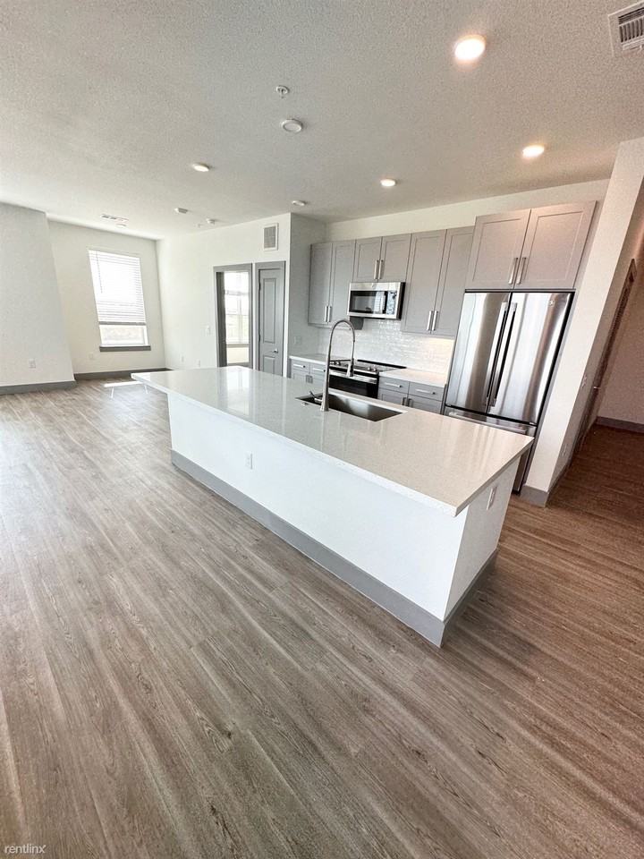 16931 Doe Creek Rd Apartments 16930 Doe Creek Trl, Frisco, TX 75034