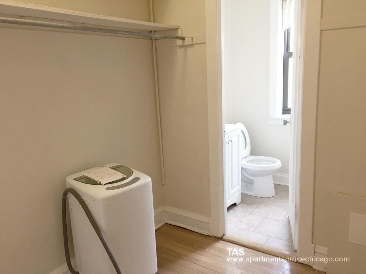 1948 W Wilson Ave #2R - Photo 6 of 12