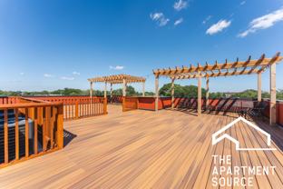 3329 N Avers Ave #3N - Photo 1 of 1