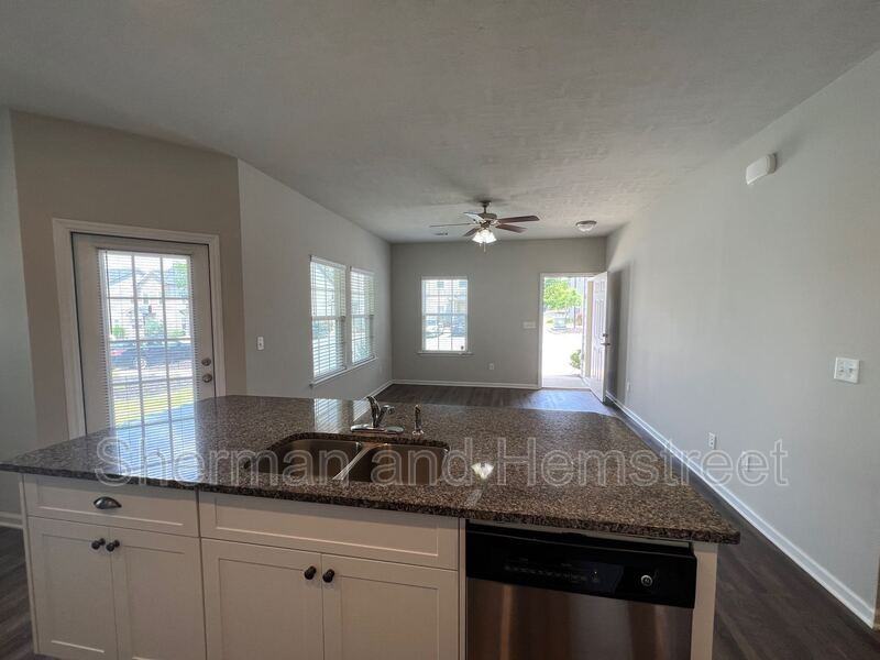 655 Dobhill Ln - Photo 5 of 11