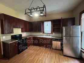 818 W Monroe Ter - Photo 1 of 1