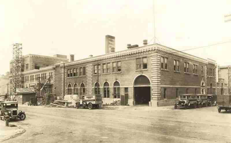 1108 E 30th St #306 - Photo 7 of 21