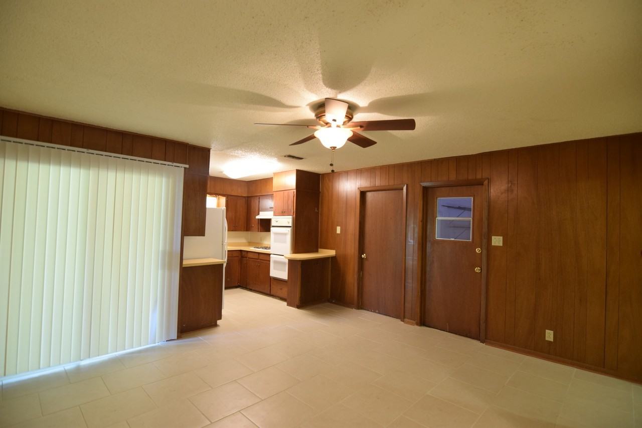 3814 Rosemary Ln - Photo 5 of 19