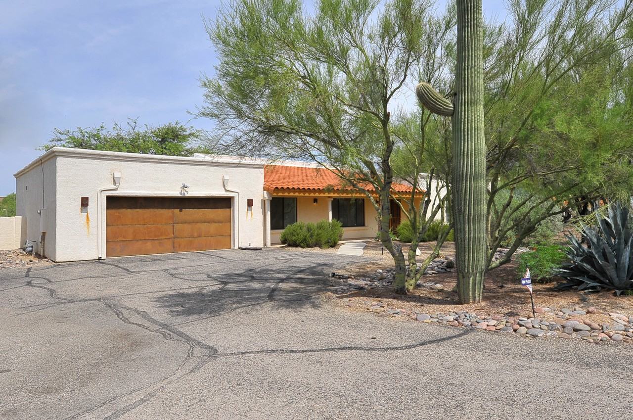 5149 N Pontatoc Rd - Photo 3 of 34