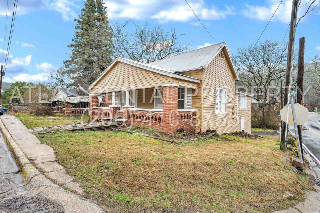 225 Main St - Photo 3 of 29