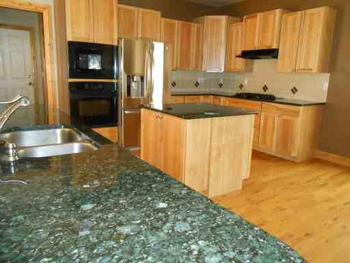 1164 Shelby Dr - Photo 3 of 14