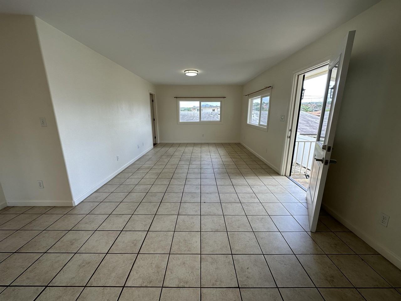 617 Hoohale St #2 - Photo 3 of 10