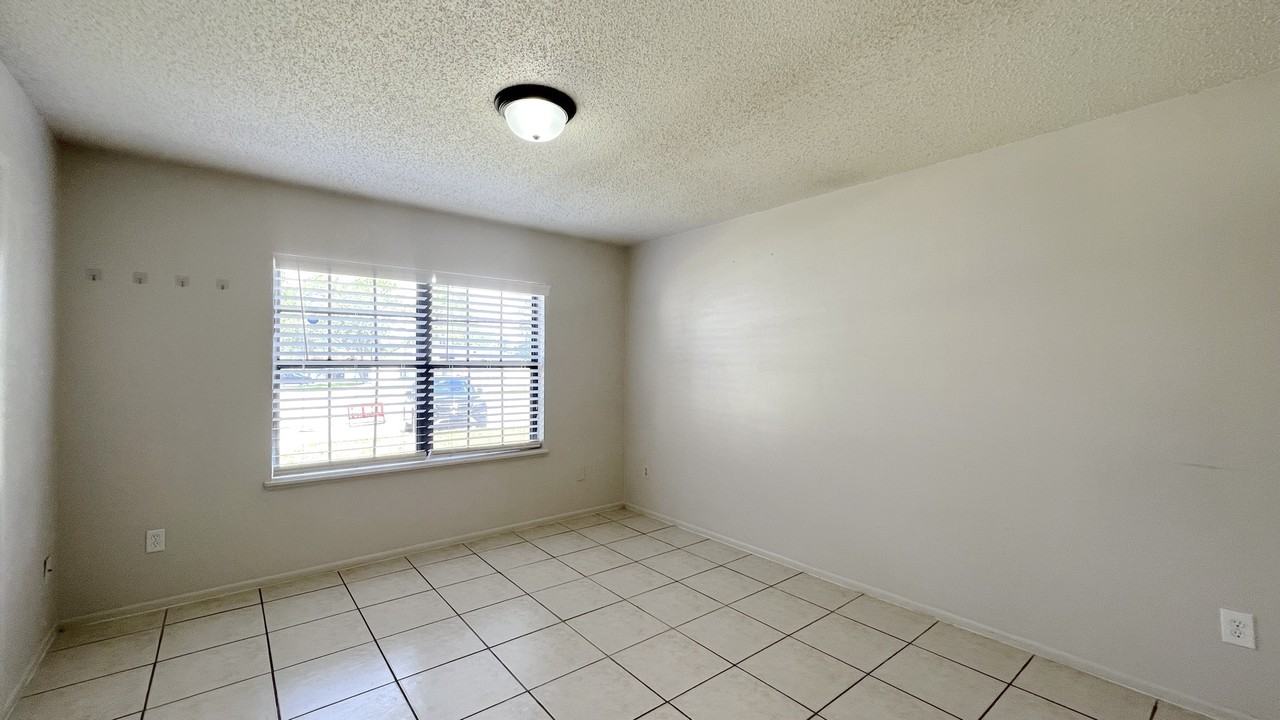 11638 Anjali Ct #1 - Photo 5 of 9