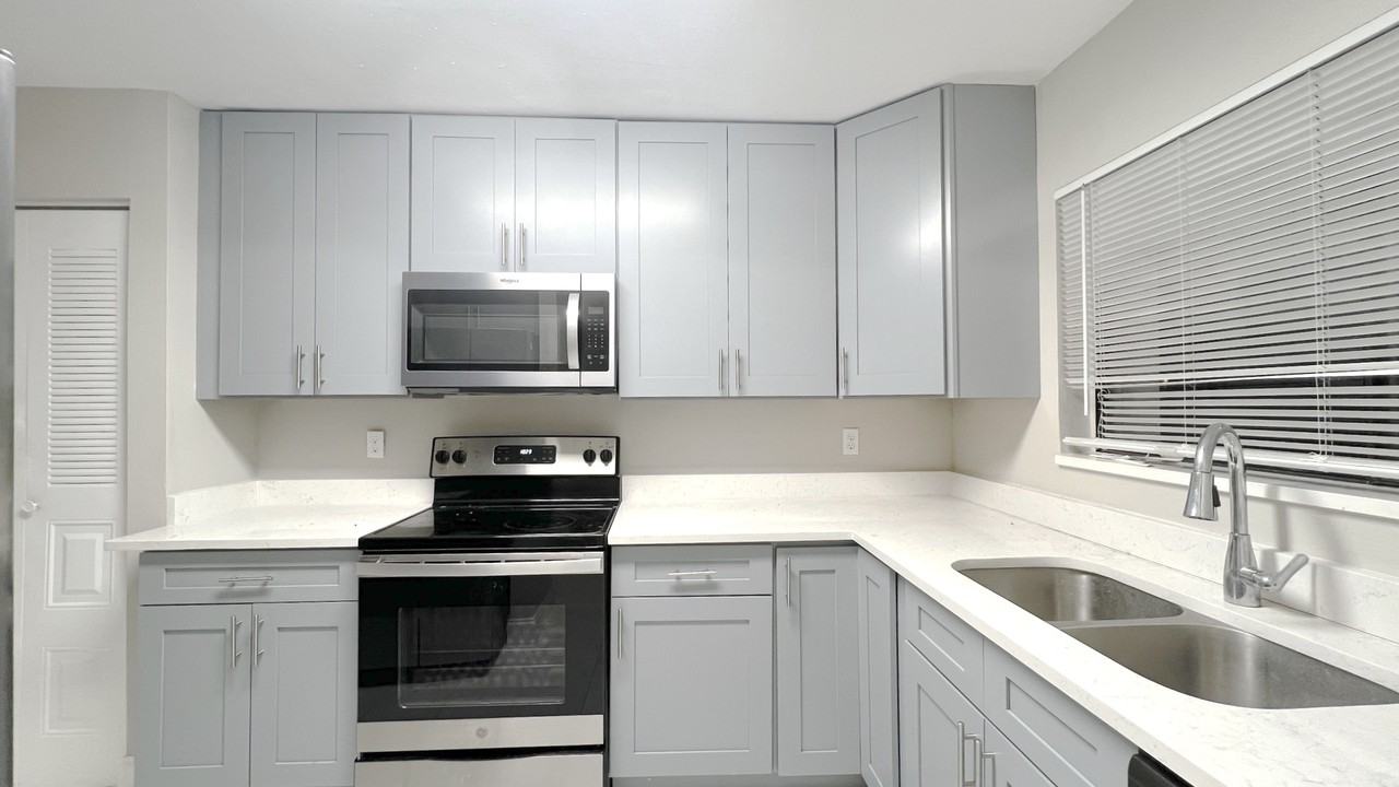 12062 Socrates Dr #12062 - Photo 2 of 9