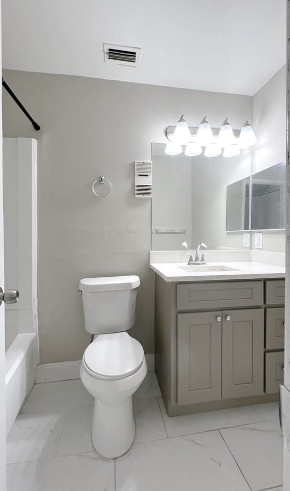 12062 Socrates Dr #12062 - Photo 6 of 9