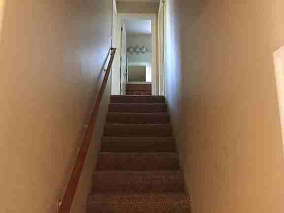 4 Keystone Ct - Photo 3 of 38